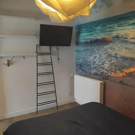 Maison D'une A Vaast La Hougue A 200 M De La Avec Jardin Clos Et Wifi Holiday home *